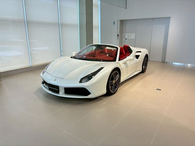 FERRARI FERRARI 488SPIDER