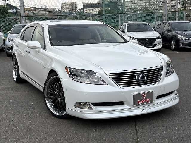TOYOTA LEXUS LS600h