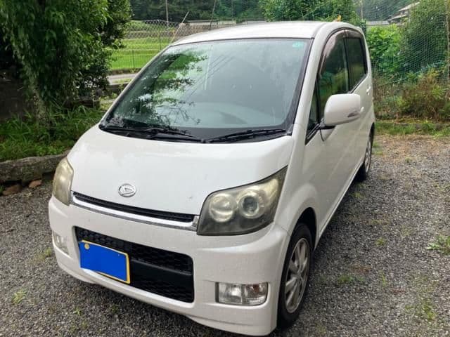 DAIHATSU MOVE CUSTOM