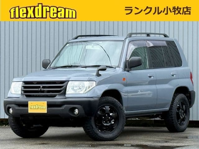 MITSUBISHI PAJERO io 4WD