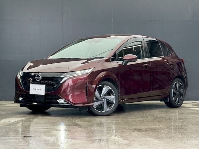 NISSAN AURA