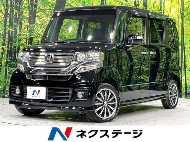 HONDA N BOX CUSTOM 4WD