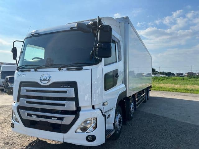NISSAN DIESEL Quon