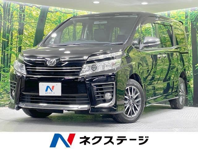 TOYOTA VOXY 4WD