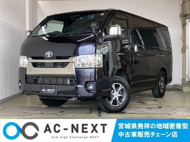 TOYOTA HIACE van 4WD