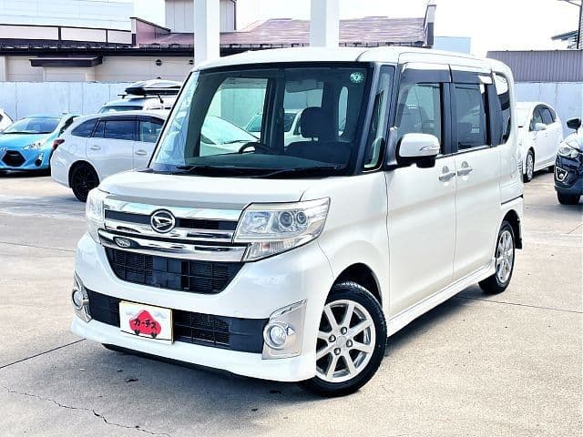 DAIHATSU TANTO CUSTOM 4WD