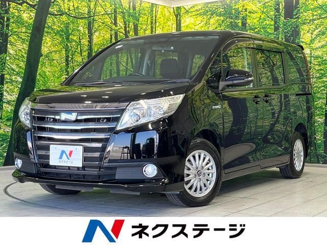 TOYOTA NOAH HYBRID
