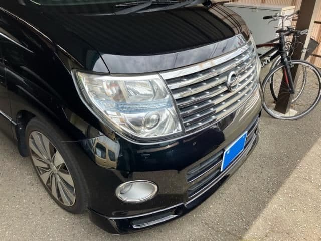 NISSAN ELGRAND 4WD