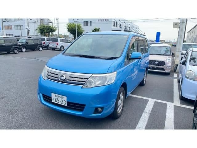 NISSAN SERENA WG 4WD