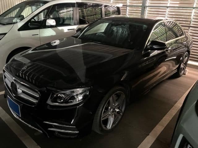 MERCEDES BENZ MERCEDES BENZ E class sedan