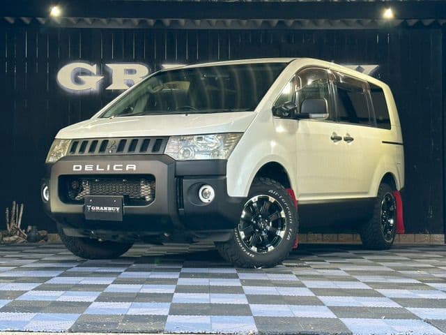 MITSUBISHI DELICA D:5 4WD