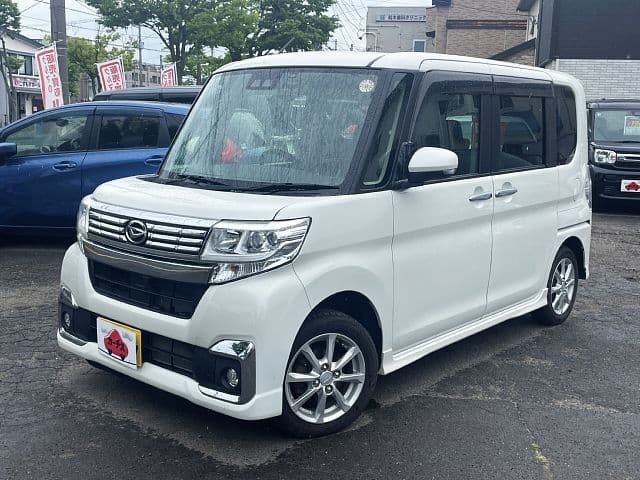 DAIHATSU TANTO CUSTOM 4WD