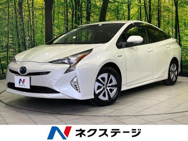 TOYOTA PRIUS 4WD