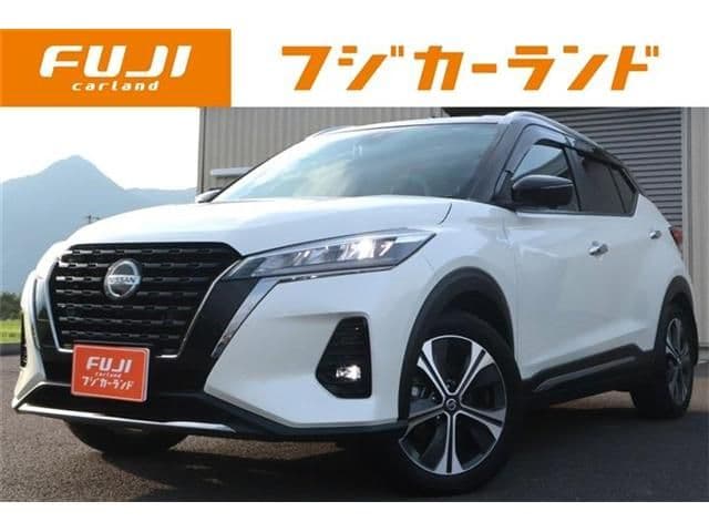NISSAN KICKS