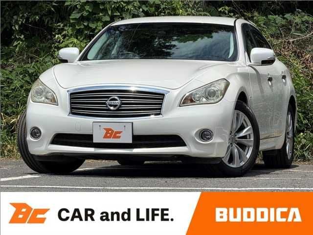NISSAN FUGA
