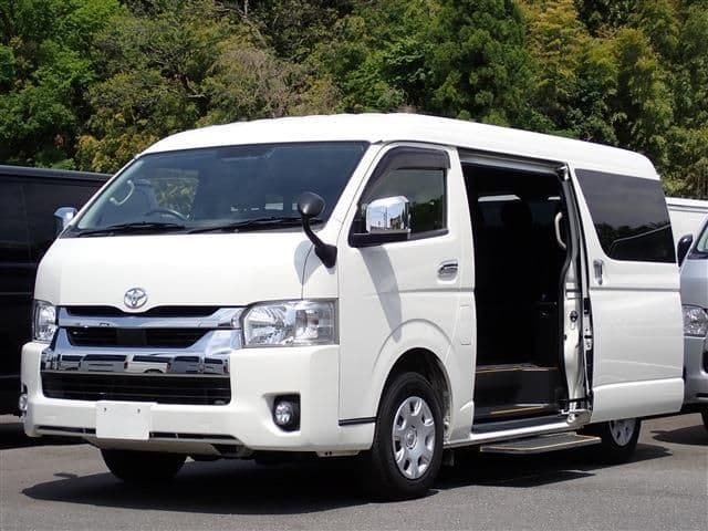 TOYOTA HIACE wagon 4WD