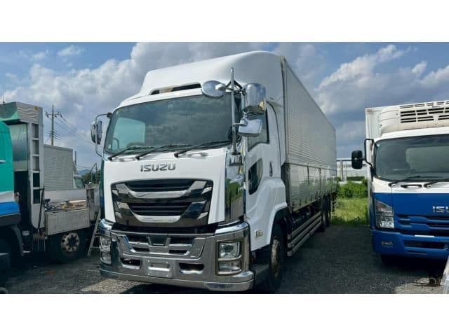 ISUZU GIGA
