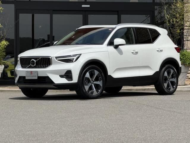 VOLVO VOLVO XC40