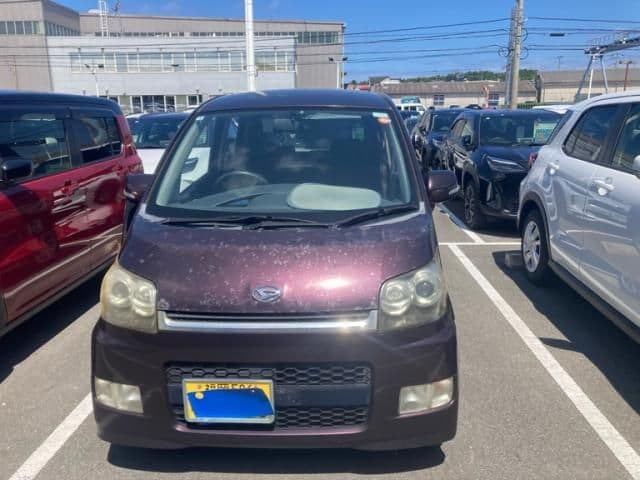 DAIHATSU MOVE CUSTOM