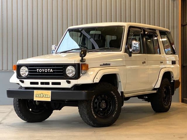 TOYOTA LANDCRUISER van