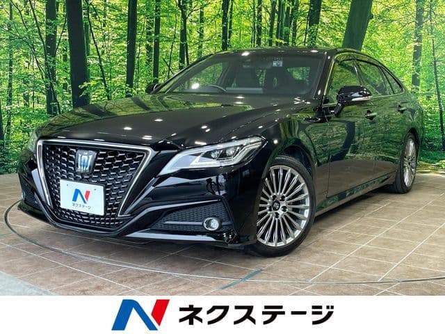 TOYOTA CROWN sedan hybrid