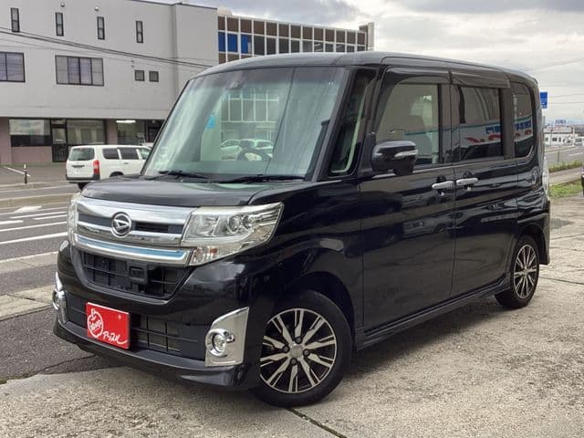 DAIHATSU TANTO CUSTOM 4WD