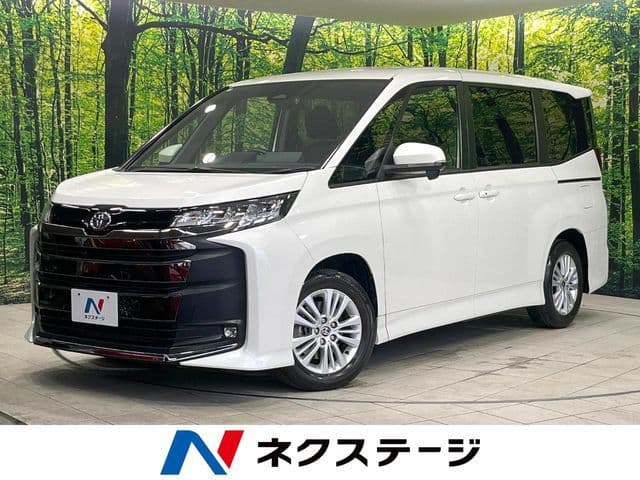 TOYOTA NOAH