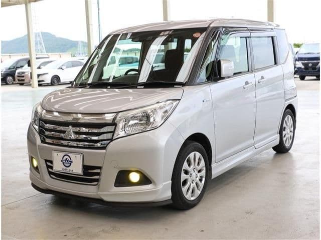MITSUBISHI DELICA D:2 2WD