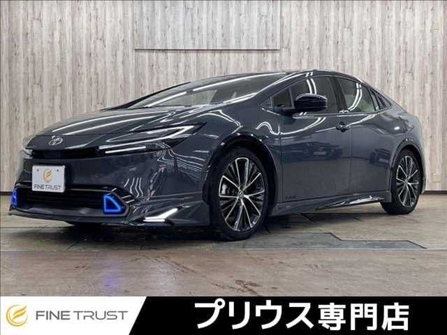 TOYOTA PRIUS 4WD