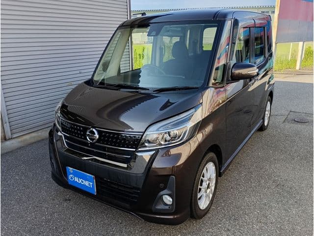 NISSAN DAYZ ROOX 4WD