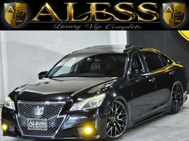 TOYOTA CROWN sedan hybrid