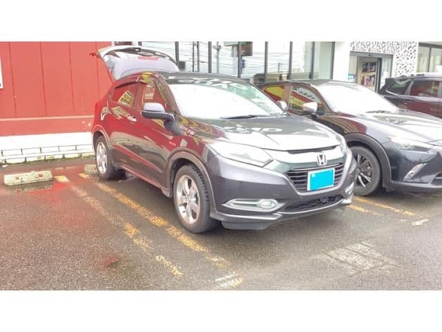 HONDA VEZEL HYBRID 4WD