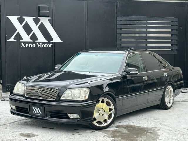 TOYOTA CROWN sedan