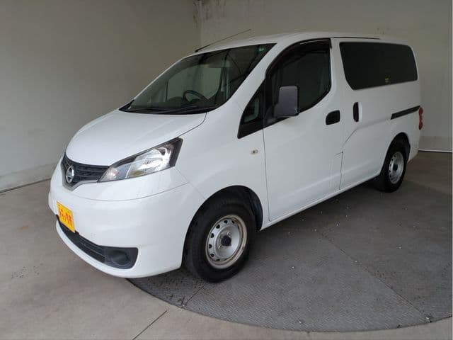 NISSAN NV200 VANETTE van
