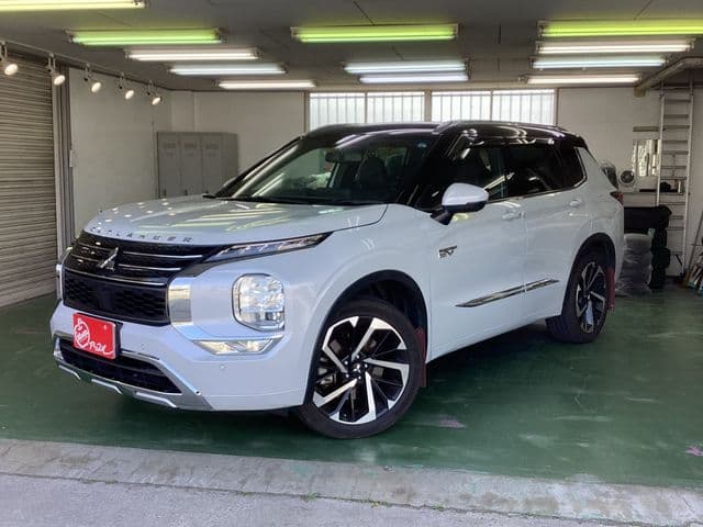 MITSUBISHI OUTLANDER PHEV