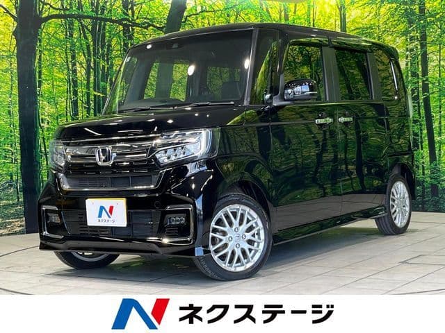 HONDA N BOX CUSTOM 4WD