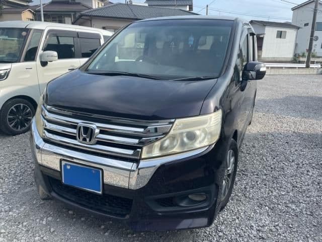 HONDA STEPWAGON SPADA