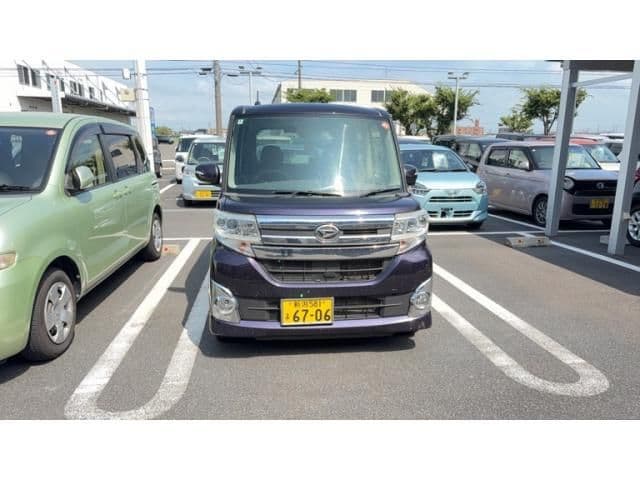DAIHATSU TANTO CUSTOM 4WD