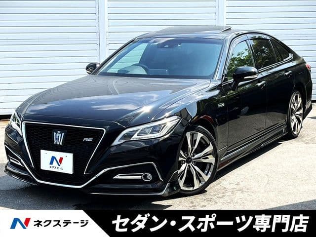 TOYOTA CROWN sedan hybrid