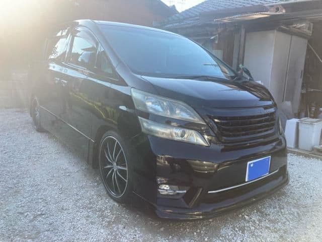 TOYOTA VELLFIRE