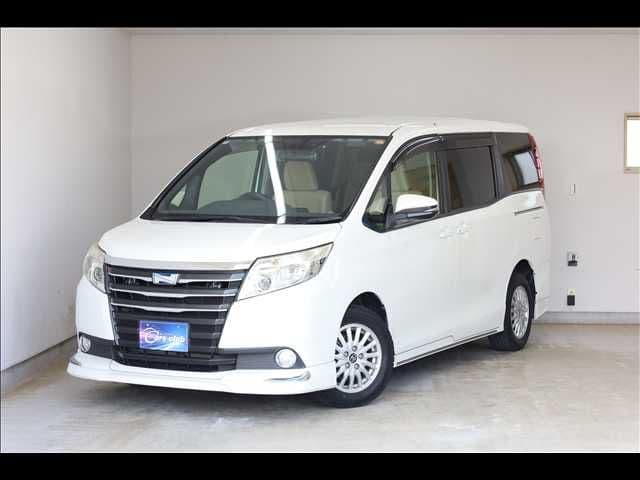 TOYOTA NOAH HYBRID