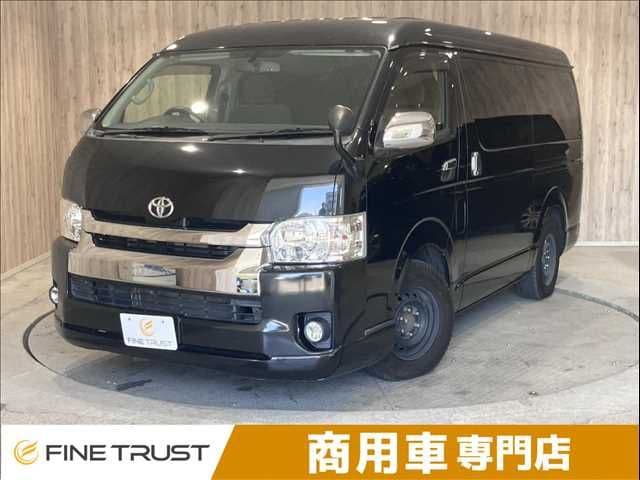 TOYOTA HIACE wagon