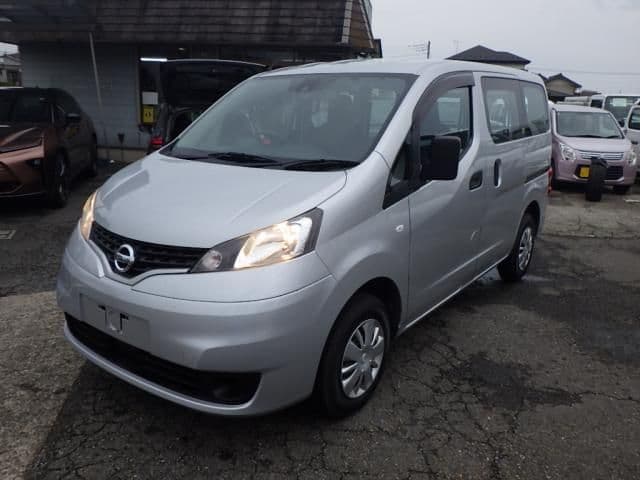 NISSAN NV200 VANETTE van