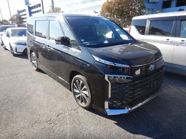 2023 TOYOTA VOXY